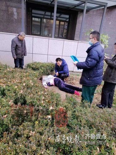 澳门资料百科:21岁女子从30楼坠亡
